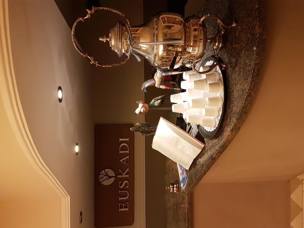 Euskadi Hotel General Pico Εξωτερικό φωτογραφία
